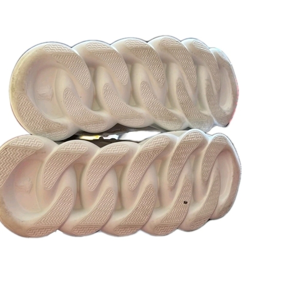 Versace Gold Hibiscus Baroque Print Pink Chain Reaction Trainers EU 37 US Wmns 7 - Picture 5 of 9